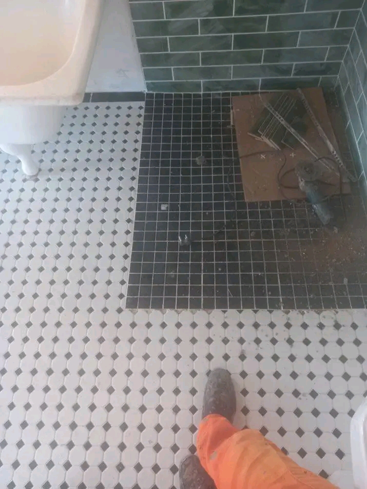 Dominic tiling Service